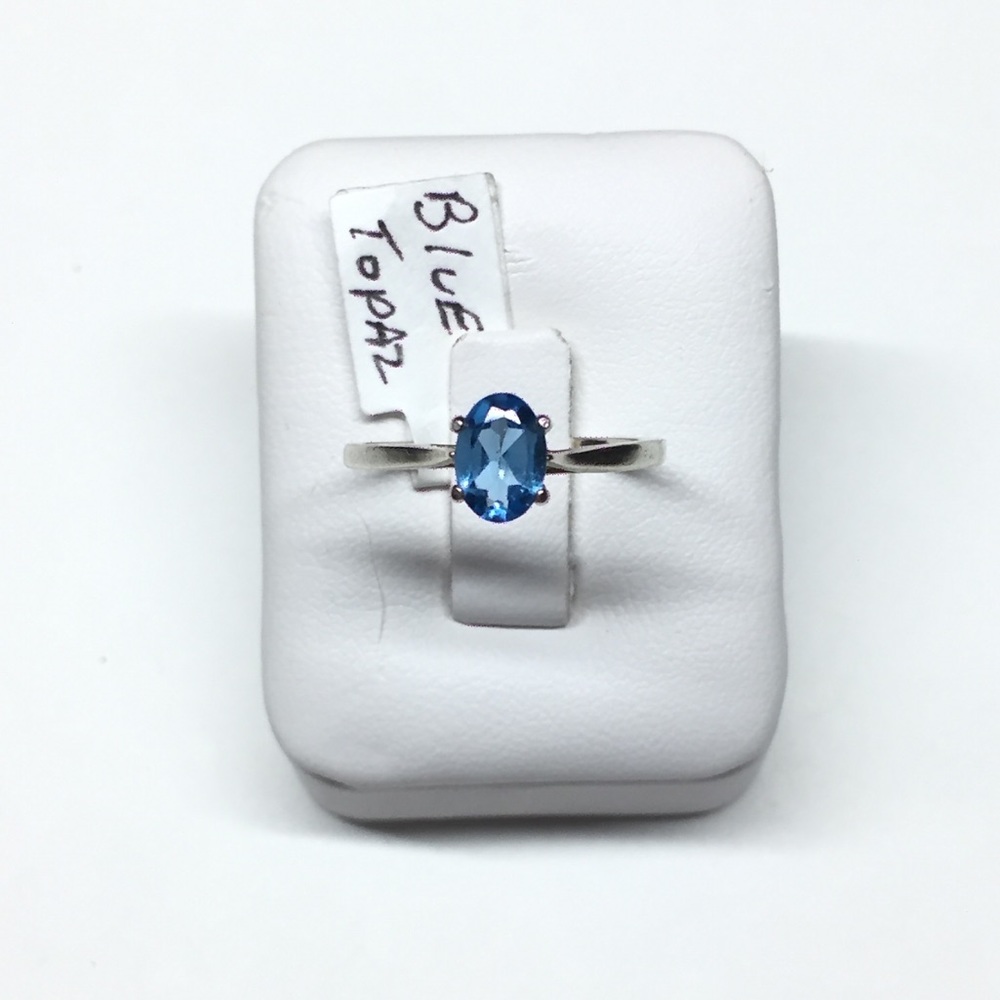 SIZE 7 1/2 Blue Topaz Sterling Silver Ring